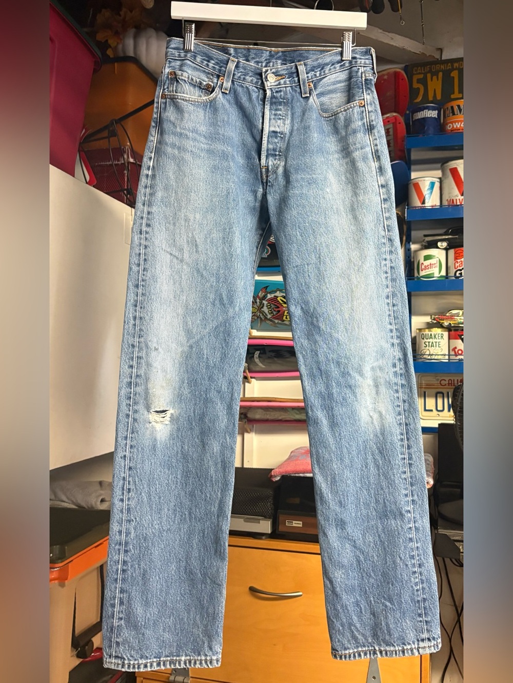 Vintage Levi's 501 Medium Wash Button-Fly Blue Jeans - Y2K - Picture 3 of 15